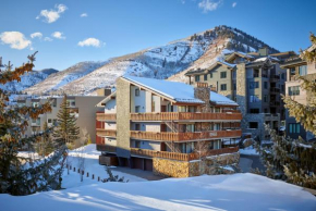 Enzian - CoralTree Residence Collection Vail